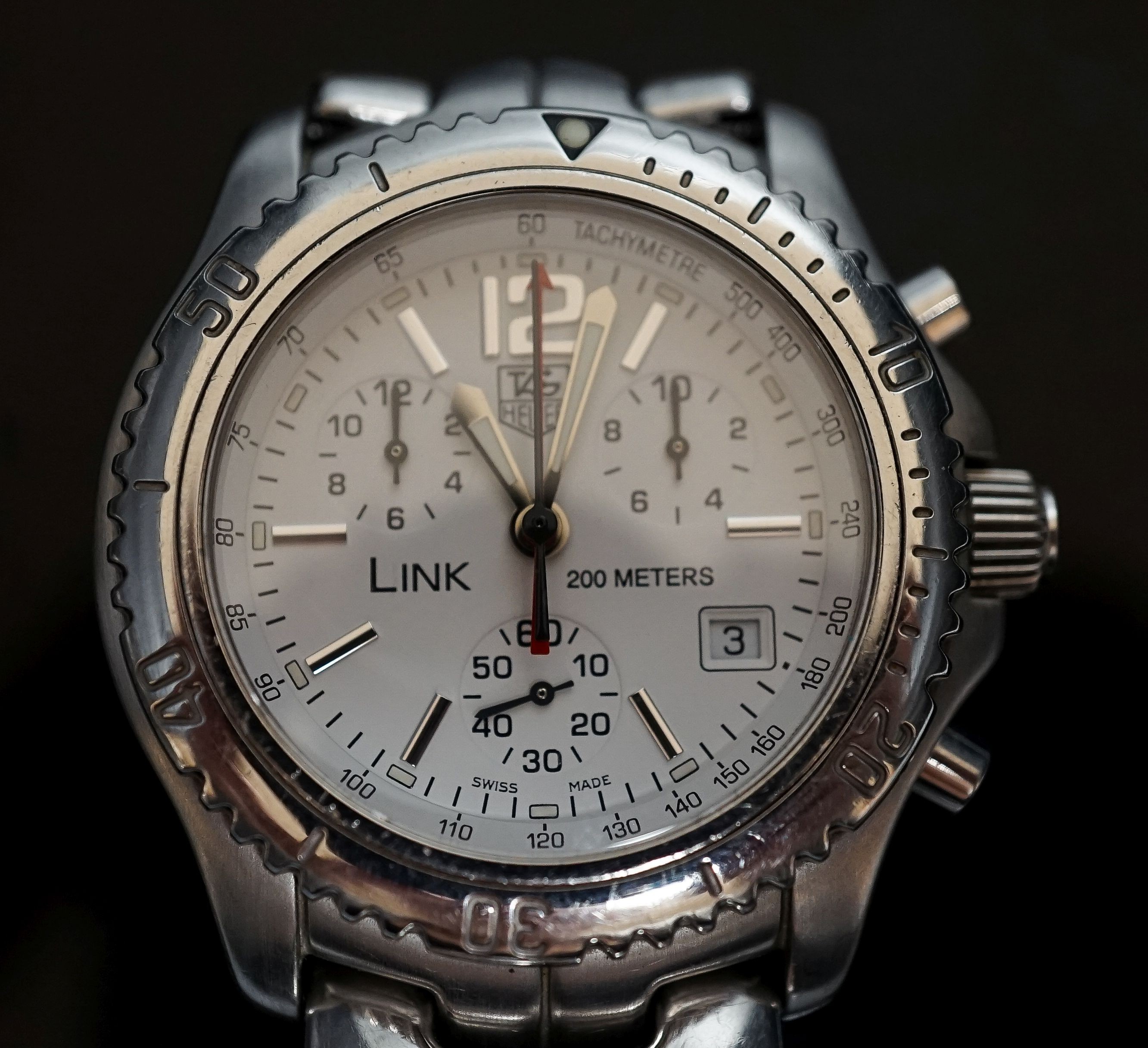A gentleman's modern stainless steel Tag Heuer Link chronograph quartz wrist watch, case diameter 40mm, with Tag Heuer box.